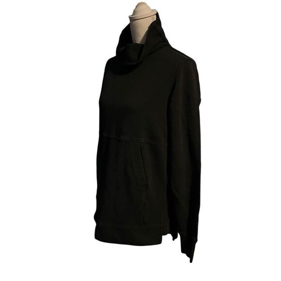Lululemon Press Pause Turtle Neck Long Sleeve Pullover Sweatshirt Black Size 8 - Picture 4 of 5
